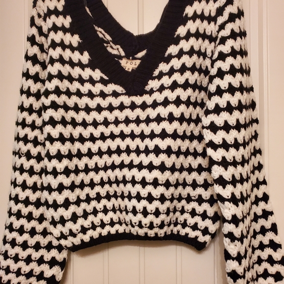 POL Sweater - Picture 3 of 3